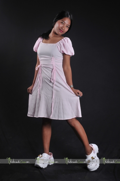 Avery gurung – Gallery 6
